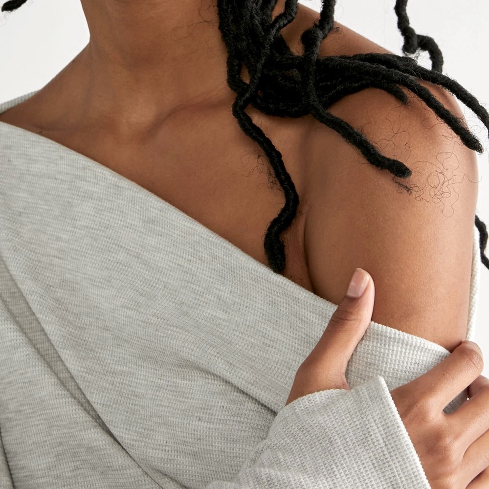 Off the shoulder thermal shirt.